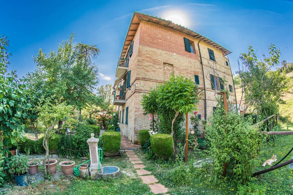 I Due Cipressi Guest House Torrenieri Exterior photo